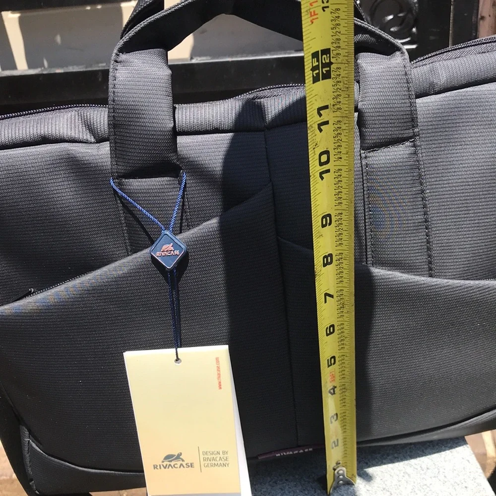 🚨B2G1 New RIVACASE Black 16' Laptop Bag with Shoulder Strap